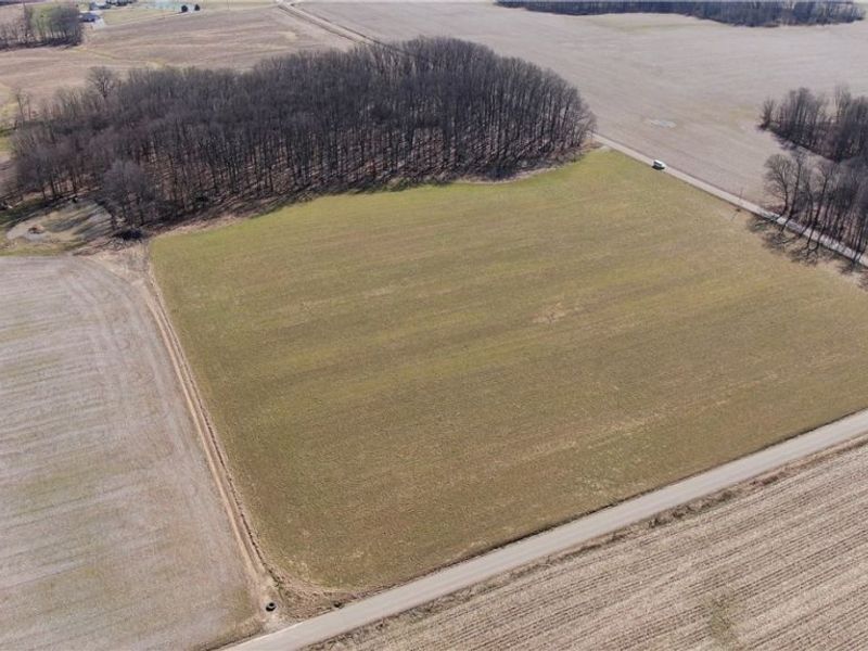 496 Township Road 2402, Lake, OH 44842 Photo 2