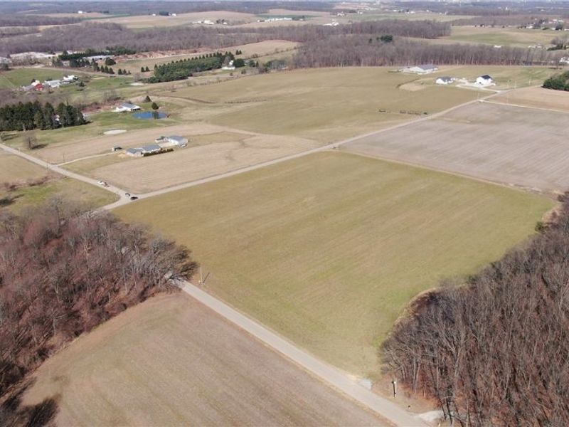 496 Township Road 2402, Lake, OH 44842 Photo 3