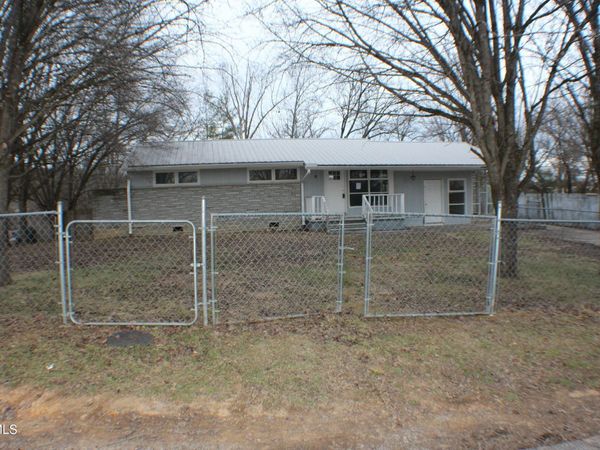 30 Brown Avenue, Greeneville, TN 37743