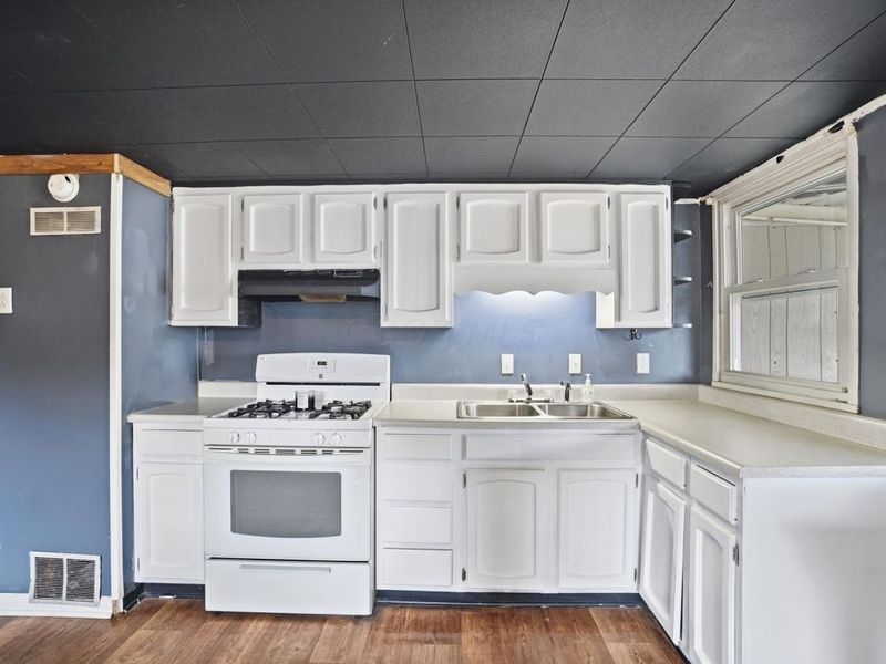 1030 3rd Street, Logan, OH 43138 Photo 10