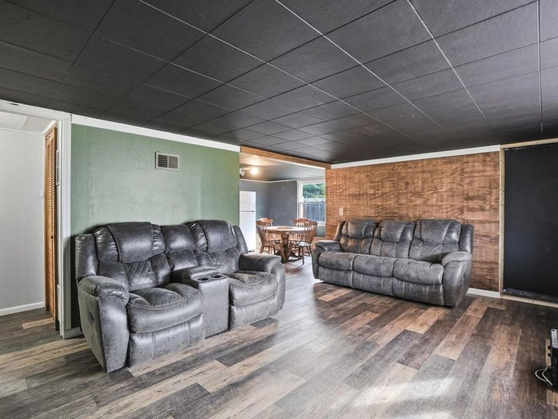 1030 3rd Street, Logan, OH 43138 Photo 5