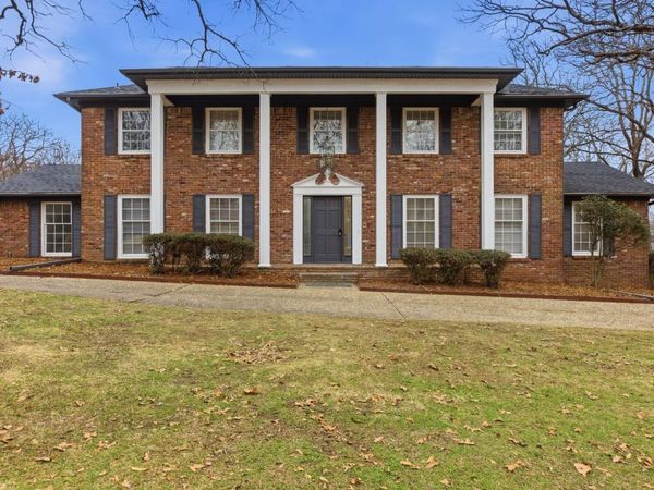 2916 Justin Matthews Dr, North Little Rock, AR 72116