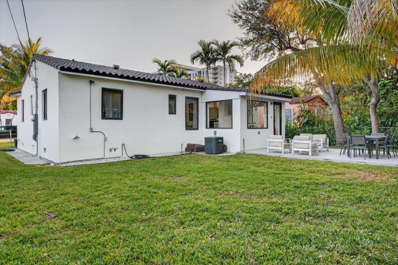 2601 SW 26th Lane, Miami, FL 33133 Photo