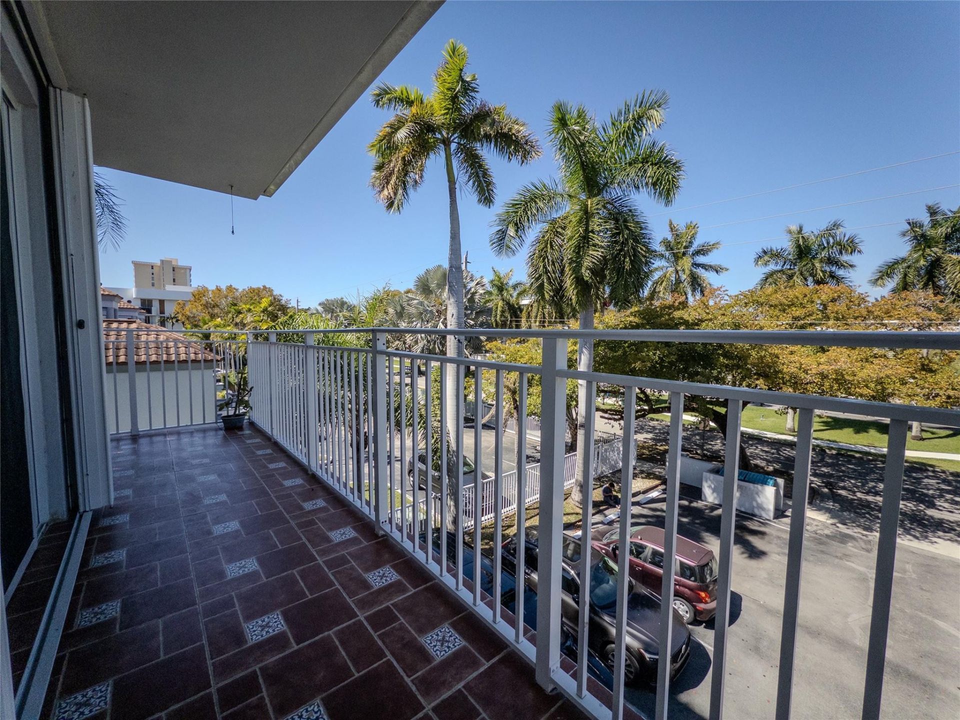 2430 NE 135th Street, Unit 302, North Miami, FL 33181 Photo