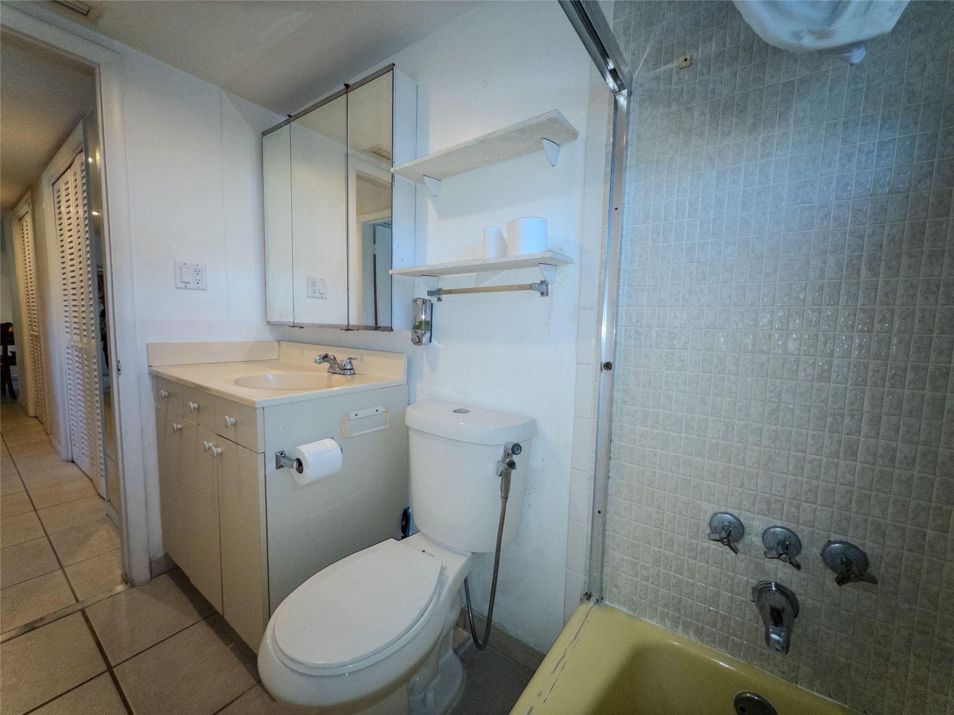 2430 NE 135th Street, Unit 302, North Miami, FL 33181 Photo