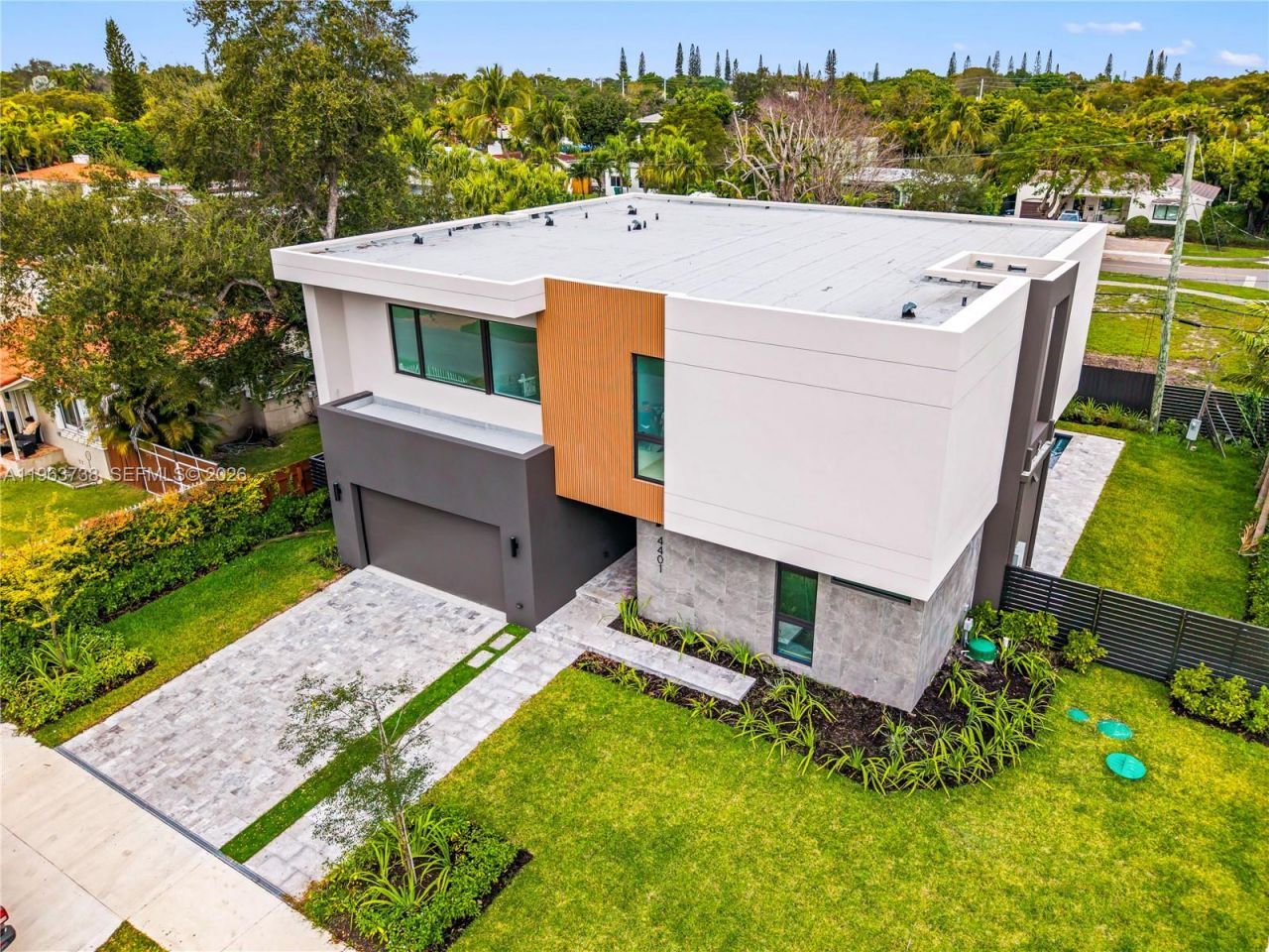 4401 SW 14th St, Miami, FL 33134 Photo