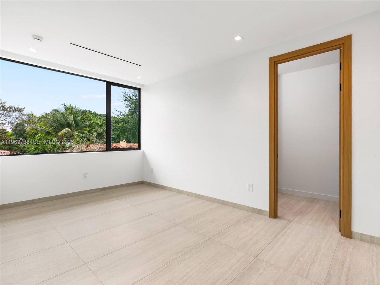 4401 SW 14th St, Miami, FL 33134 Photo