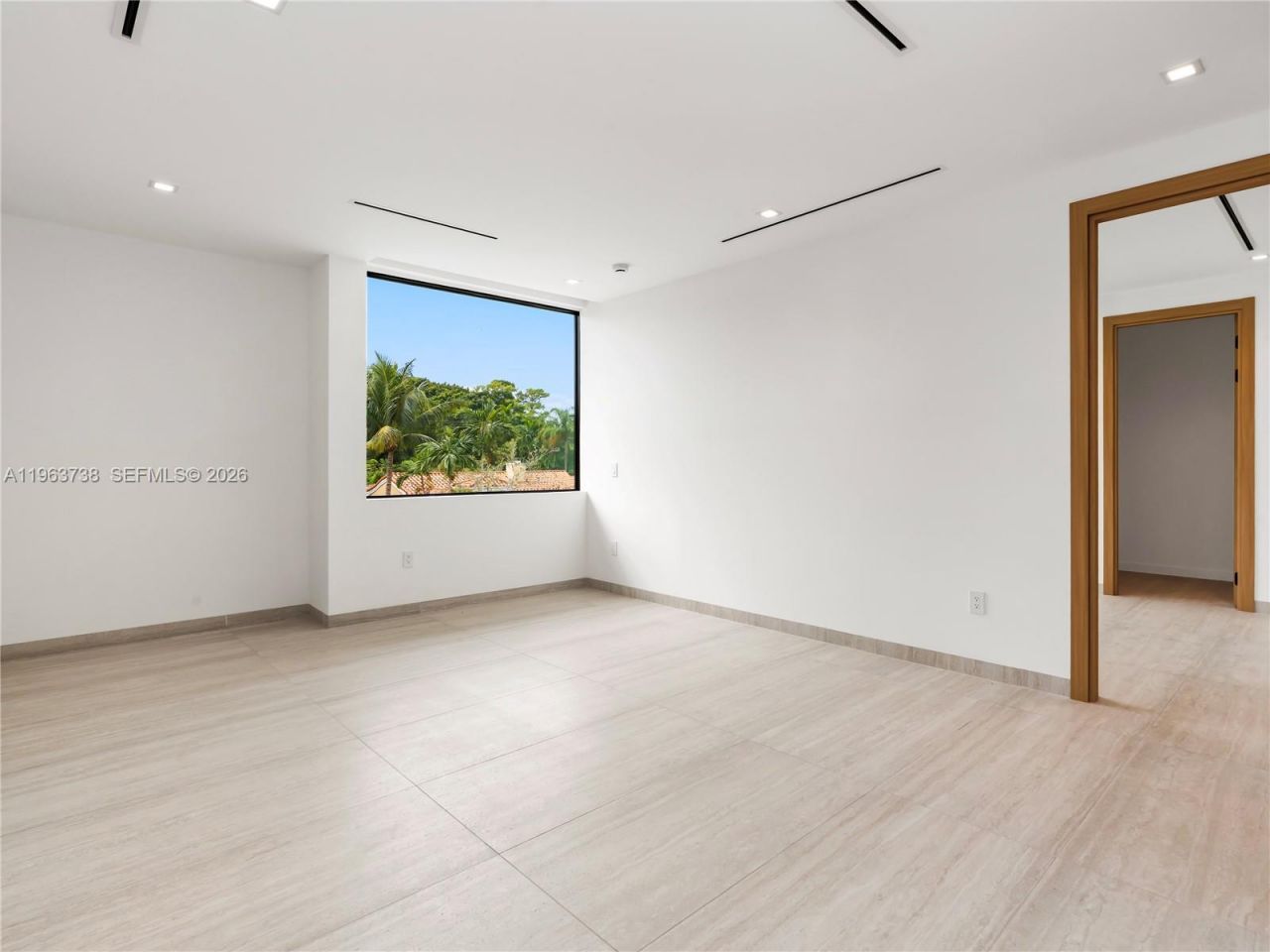 4401 SW 14th St, Miami, FL 33134 Photo
