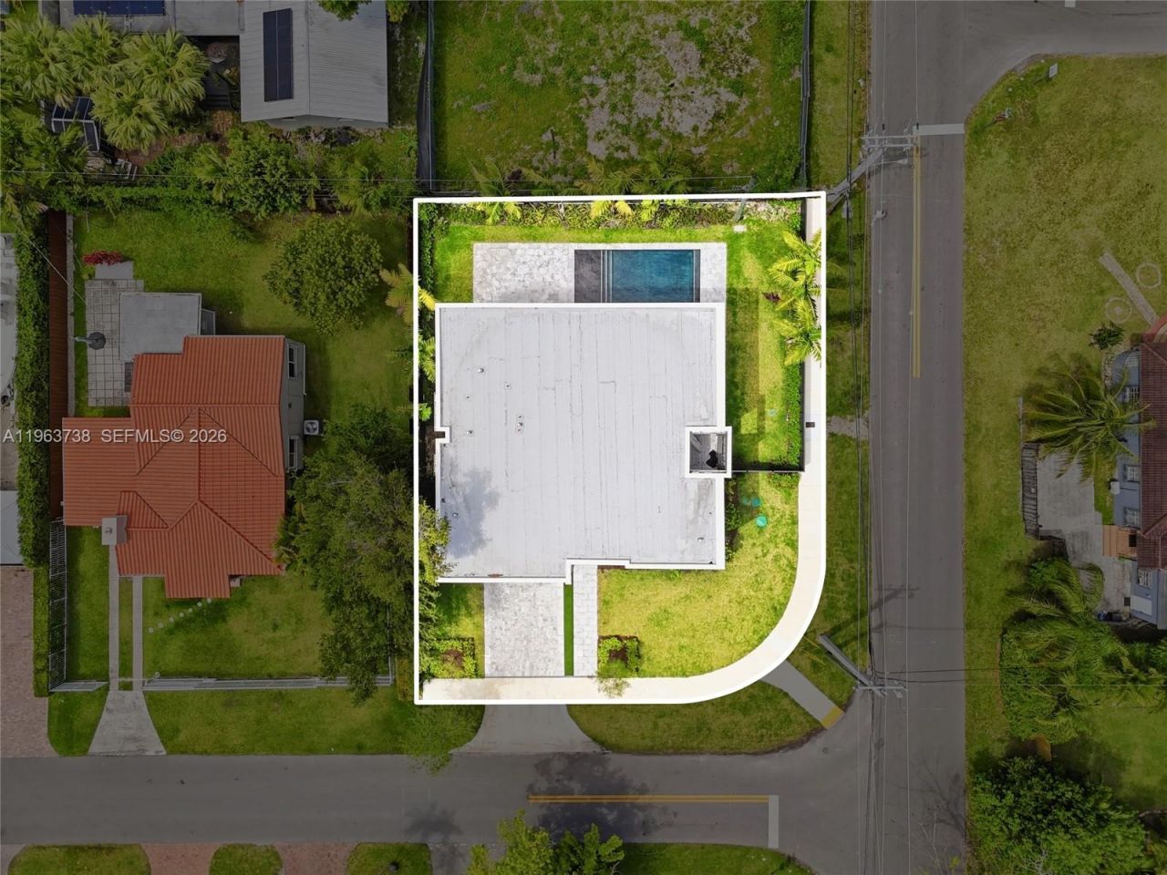 4401 SW 14th St, Miami, FL 33134 Photo