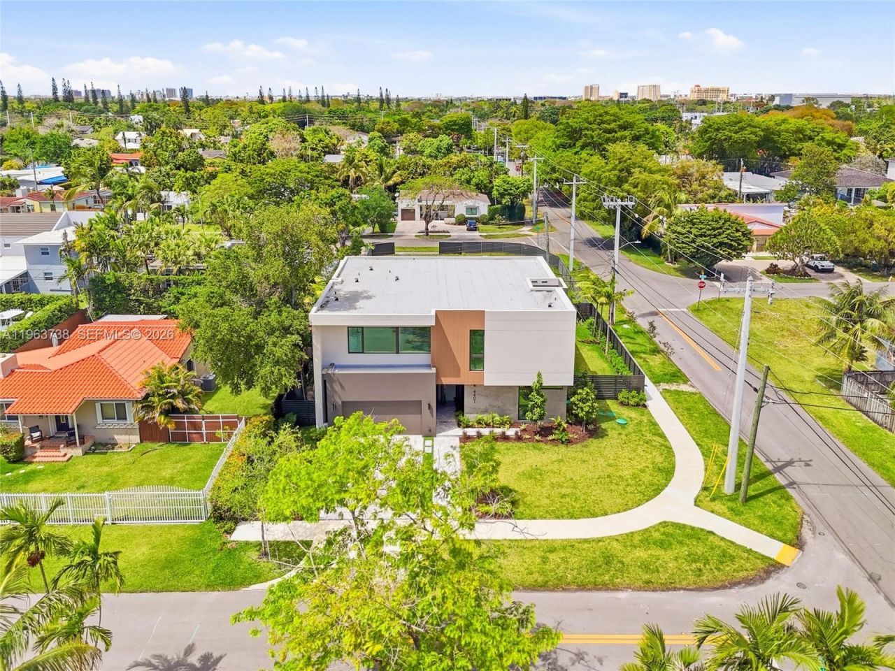 4401 SW 14th St, Miami, FL 33134 Photo