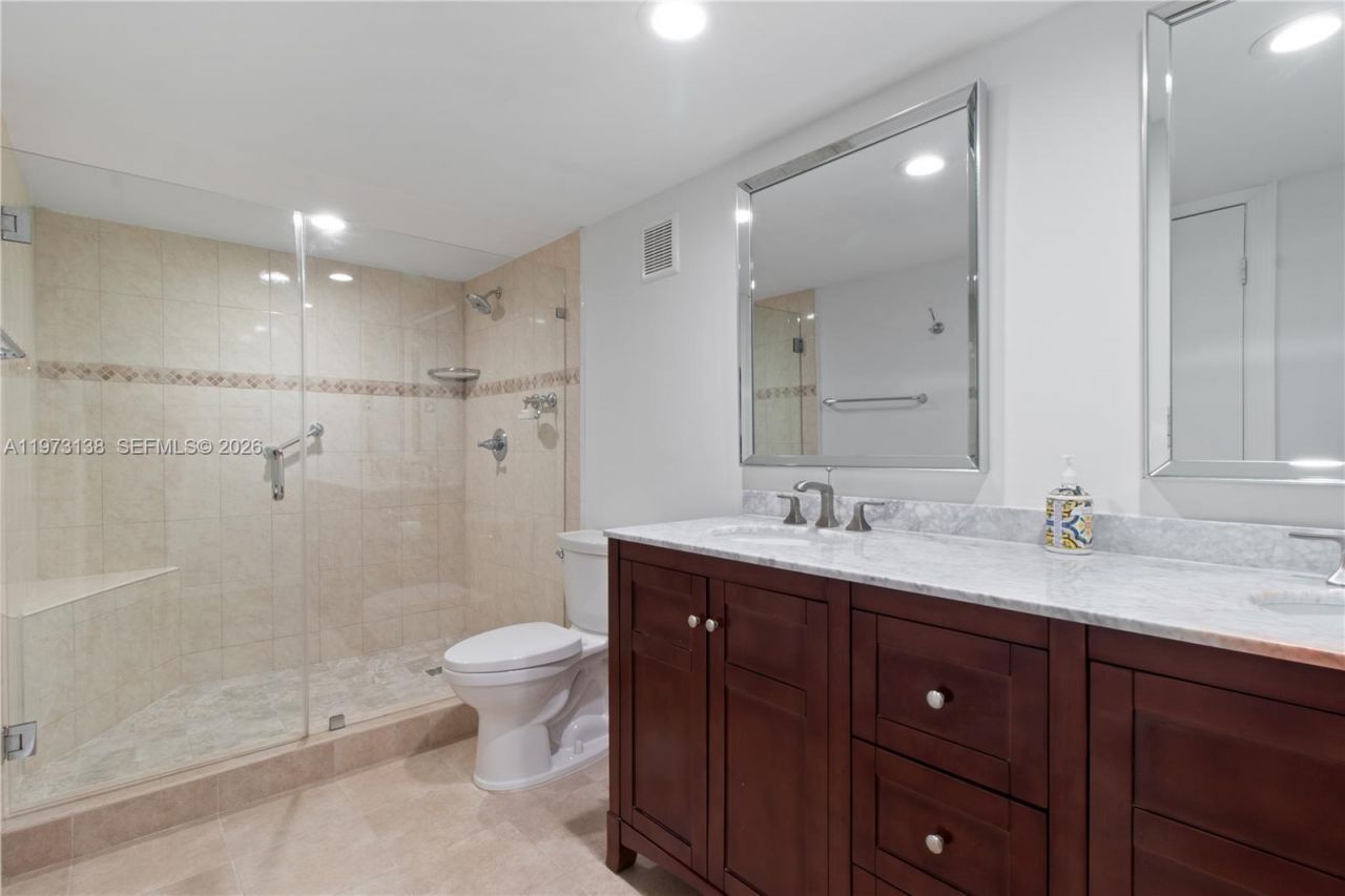 16401 Golf Club Rd , Unit 102, Weston, FL 33326 Photo