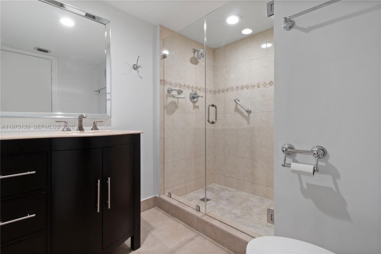 16401 Golf Club Rd , Unit 102, Weston, FL 33326 Photo