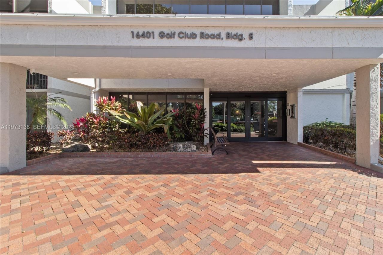 16401 Golf Club Rd , Unit 102, Weston, FL 33326 Photo