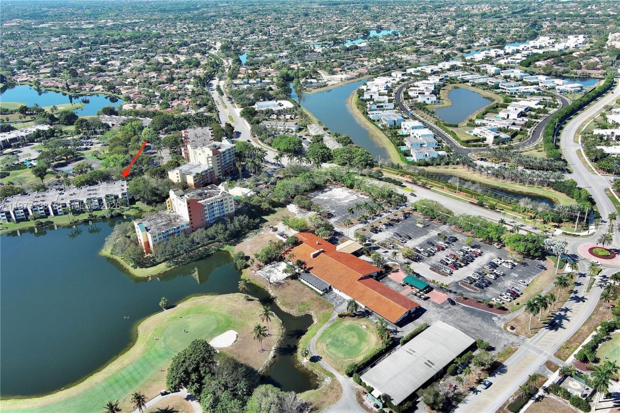 16401 Golf Club Rd , Unit 102, Weston, FL 33326 Photo