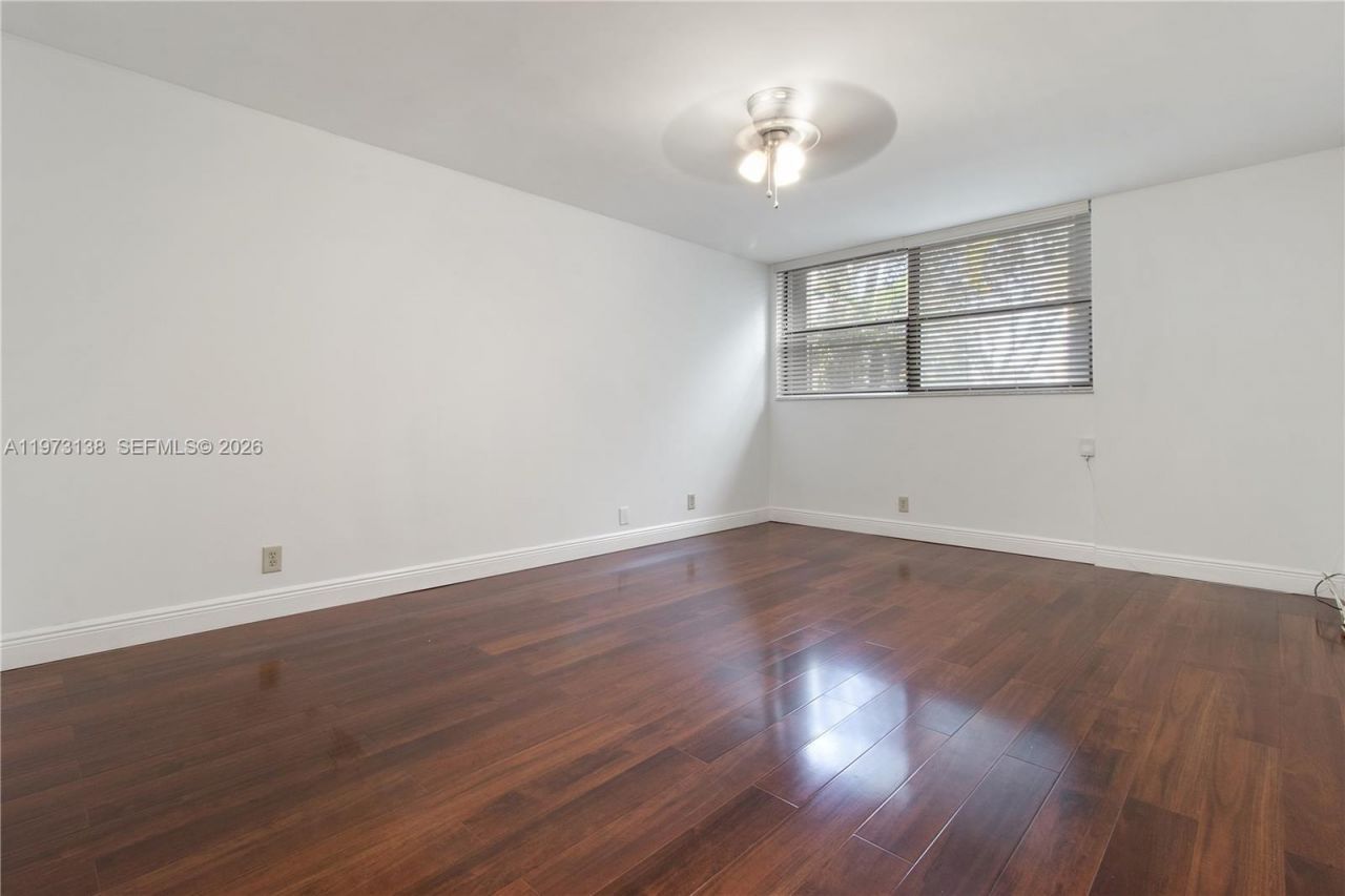 16401 Golf Club Rd , Unit 102, Weston, FL 33326 Photo