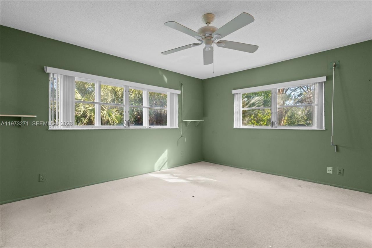 1445 Atlantic Shores Blvd, Unit 210, Hallandale Beach, FL 33009 Photo