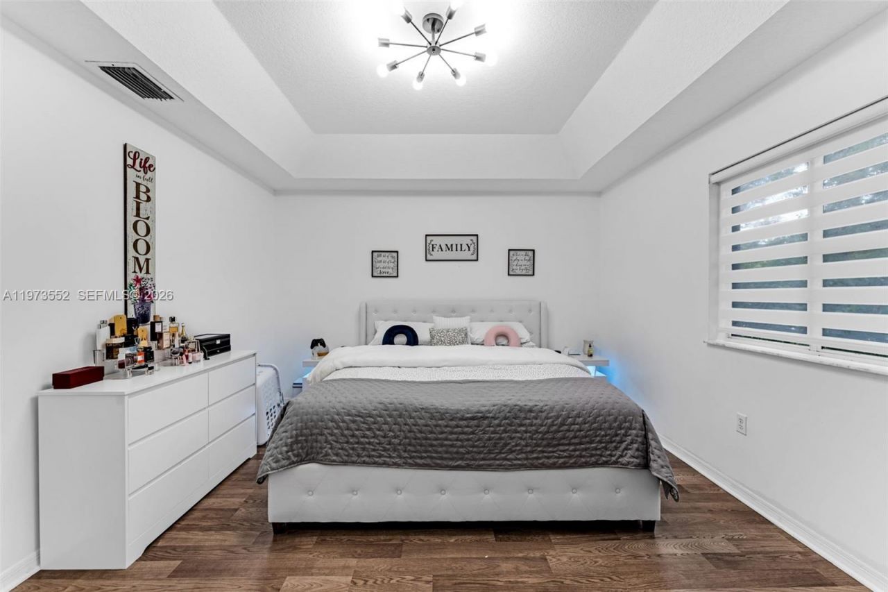 1687 SE 30th St, Homestead, FL 33035 Photo