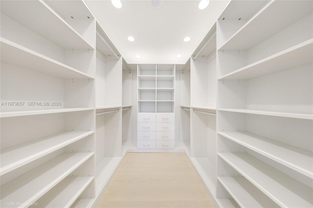 55 La Gorce Cir, Miami Beach, FL 33141 Photo