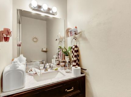 831 Cathedral Ct, Sacramento, CA 95825 Photo