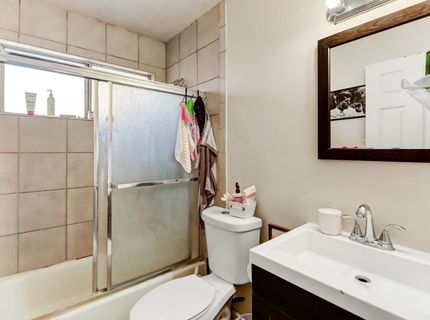 831 Cathedral Ct, Sacramento, CA 95825 Photo