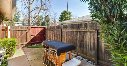 831 Cathedral Ct, Sacramento, CA 95825 Photo