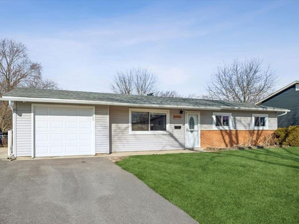 7604 Cumberland Drive, Hanover Park, IL 60133