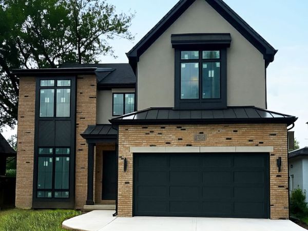 286 N Indiana Avenue , Elmhurst, IL 60126