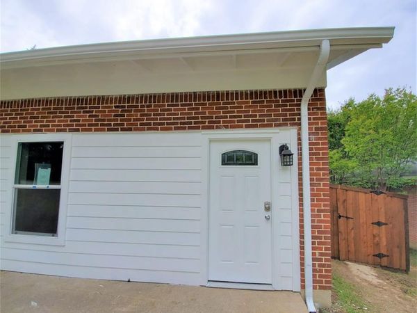 2115 Glenwood Lane, Unit 100, Denton, TX 76209