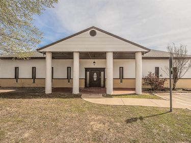 5704 James Avenue, Fort Worth, TX 76134