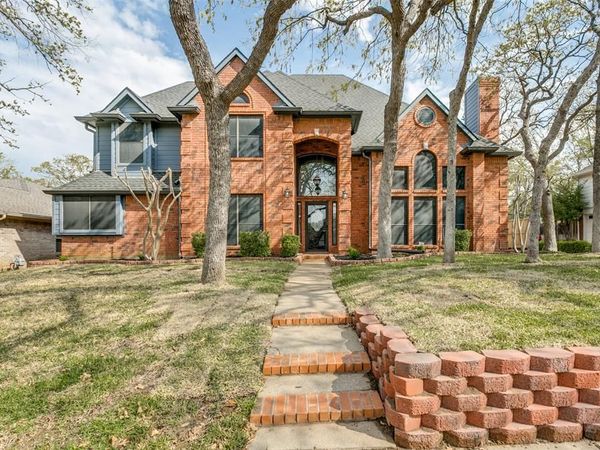 1213 Briar Drive, Bedford, TX 76022