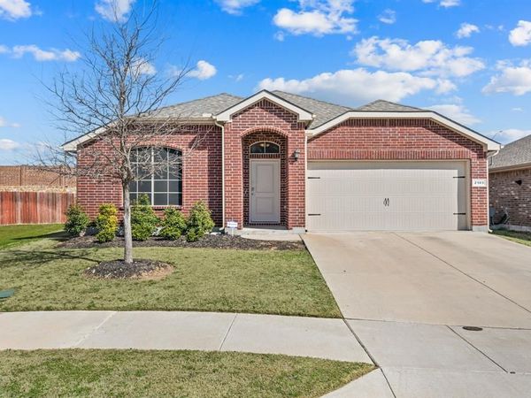 2105 Myrtle Beach Drive, Fort Worth, TX 76108