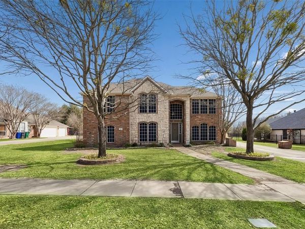 208 Stanford Court, Heath, TX 75032