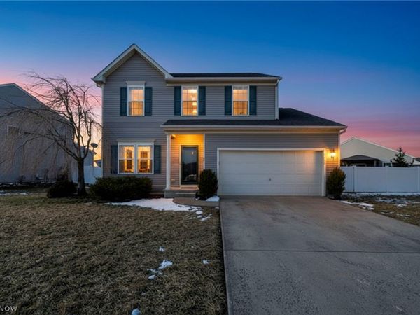 36891 Tail Feather Dr, North Ridgeville, OH 44039