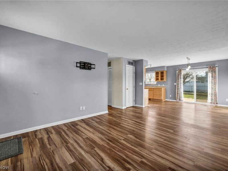 242 Jackson Street, Jefferson, OH 44047 Photo 6