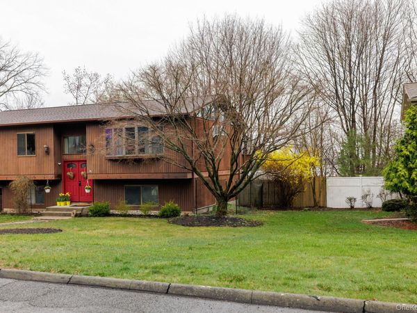 10 SKINNER Court, Tomkins Cove, NY 10986