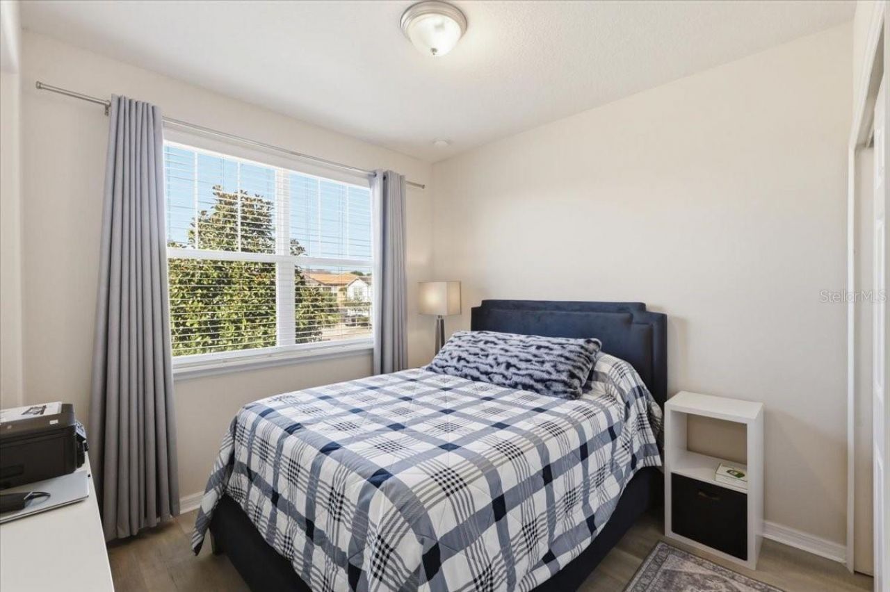 4915 Southlawn Avenue, Orlando, FL 32811 Photo