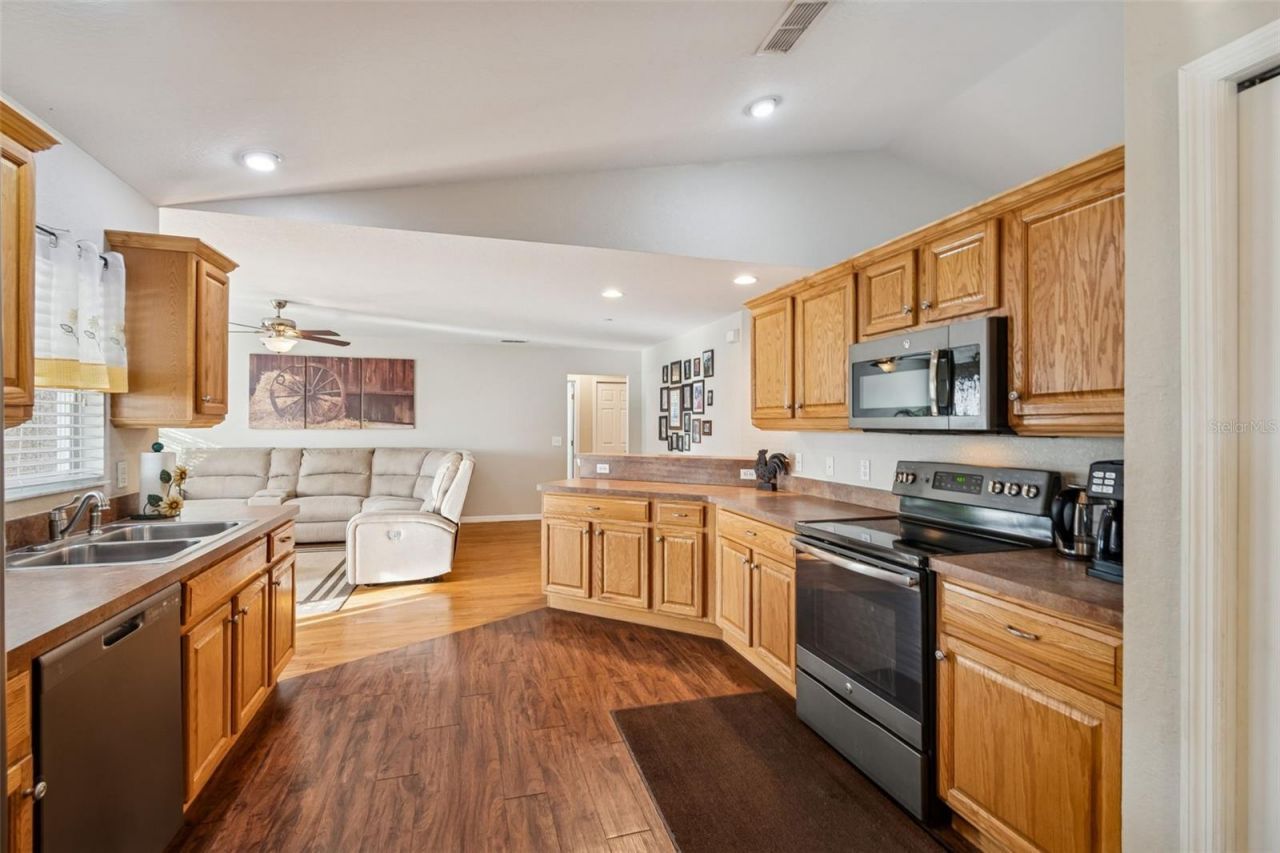 18030 Bayamon Avenue, Polk City, FL 33868 Photo