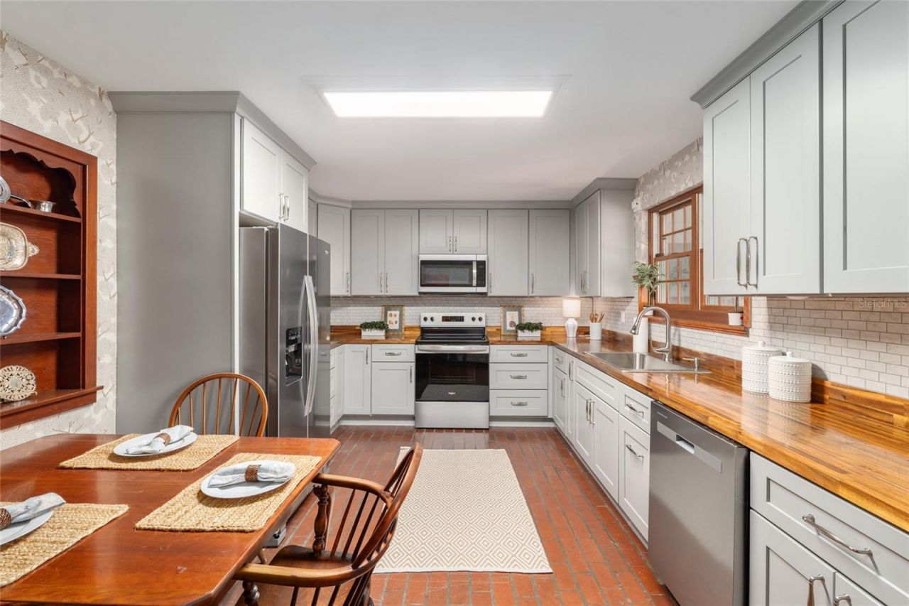 1801 NW 30th Terrace, Gainesville, FL 32605 Photo