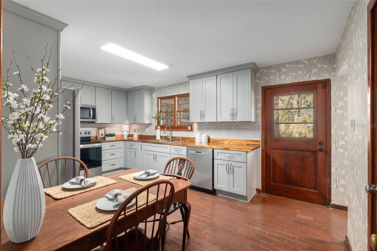 1801 NW 30th Terrace, Gainesville, FL 32605 Photo