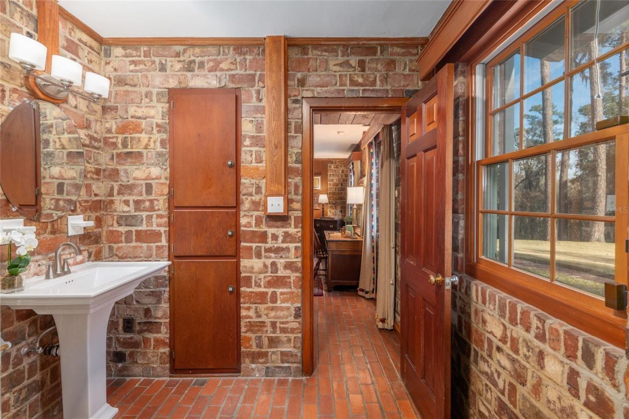 1801 NW 30th Terrace, Gainesville, FL 32605 Photo