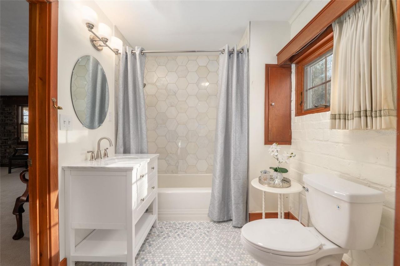 1801 NW 30th Terrace, Gainesville, FL 32605 Photo