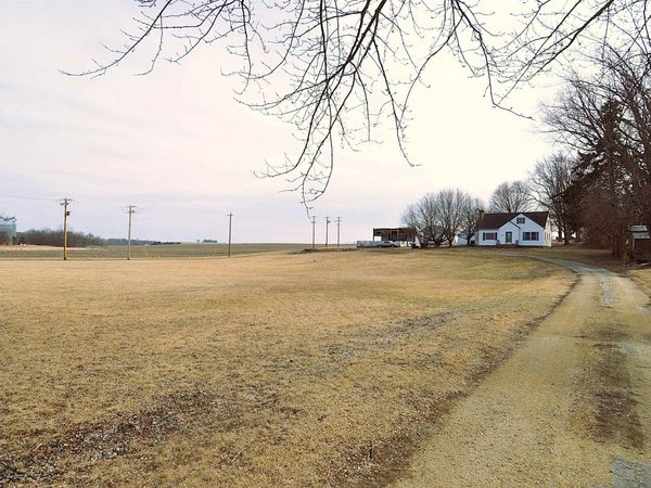 525 CHURCH Street, GERMAN VALLEY, IL 61039