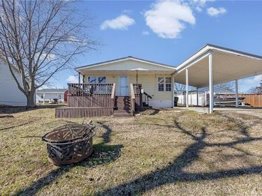 89 Lakeview Lane, Linn Valley, KS 66040