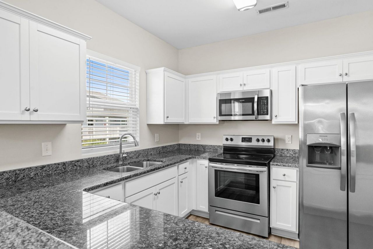 340 Kiskadee Loop  Photo 4