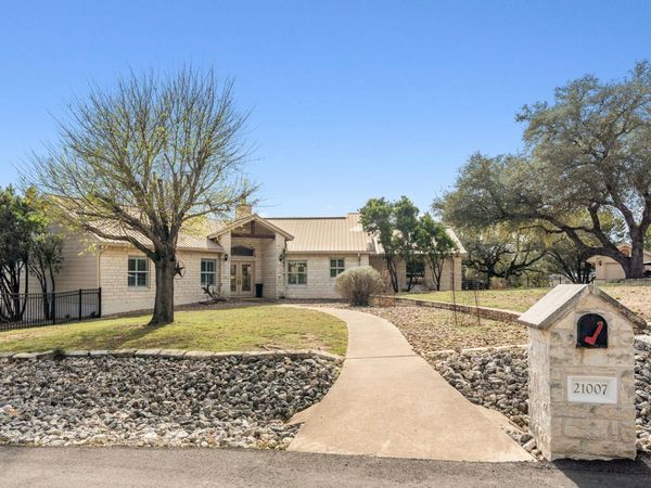 21007 Newhaven CV, Lago Vista, TX 78645