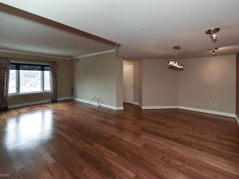 19000 Lake Road, Unit 2315, Rocky River, OH 44116 Photo 3