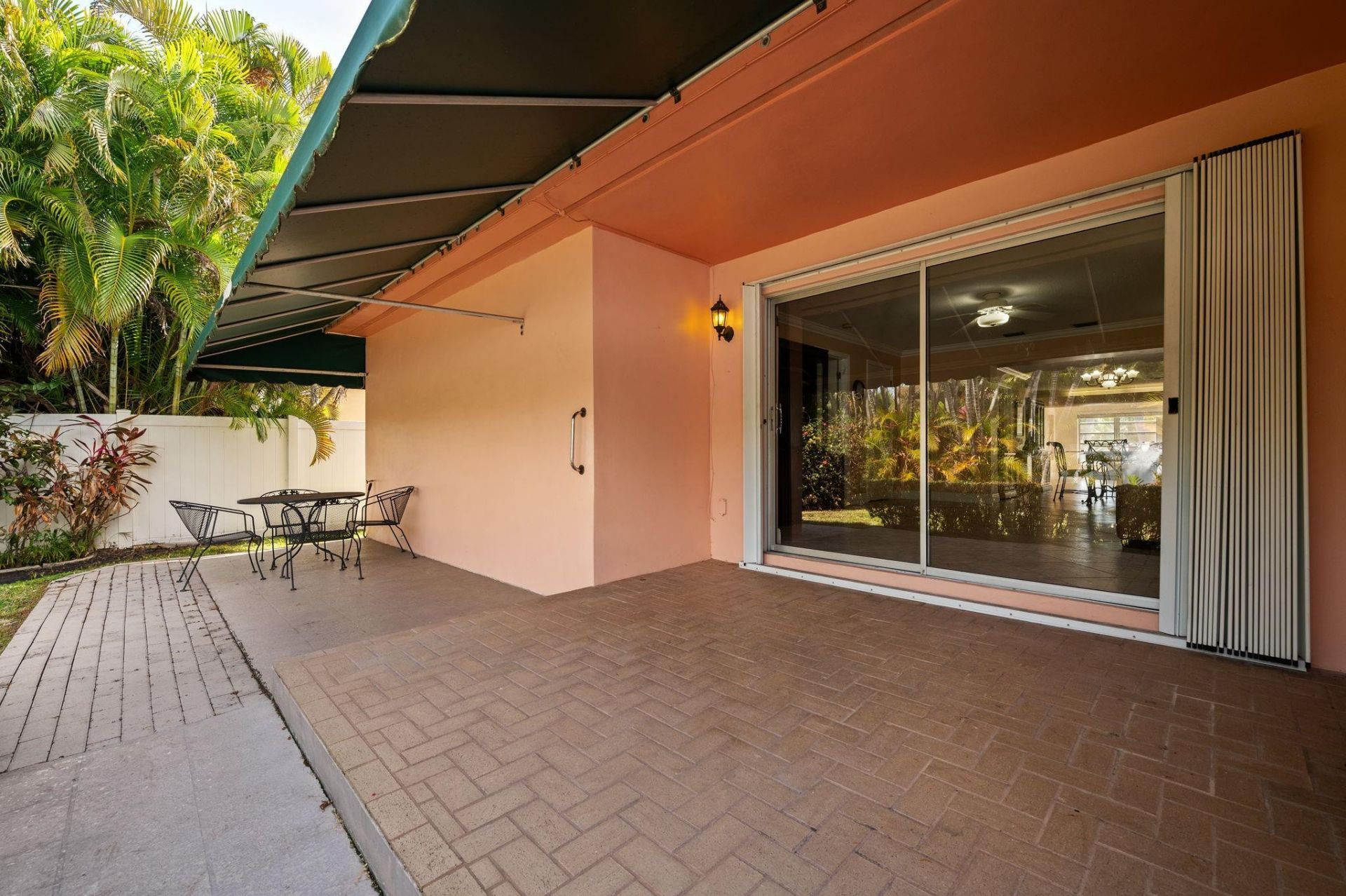 947 Lincoln Street, Hollywood, FL 33019 Photo