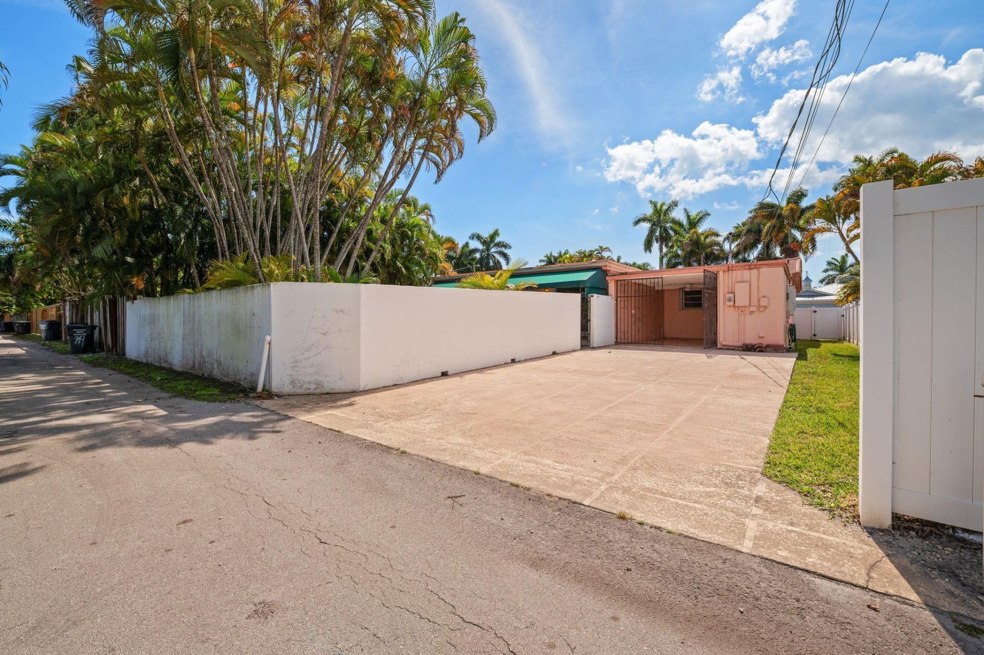 947 Lincoln Street, Hollywood, FL 33019 Photo