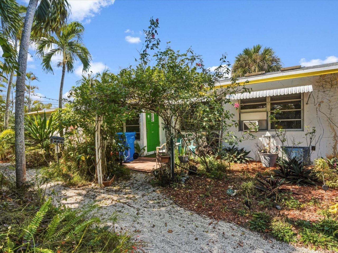 560-564 NE 34th Street, Oakland Park, FL 33334 Photo