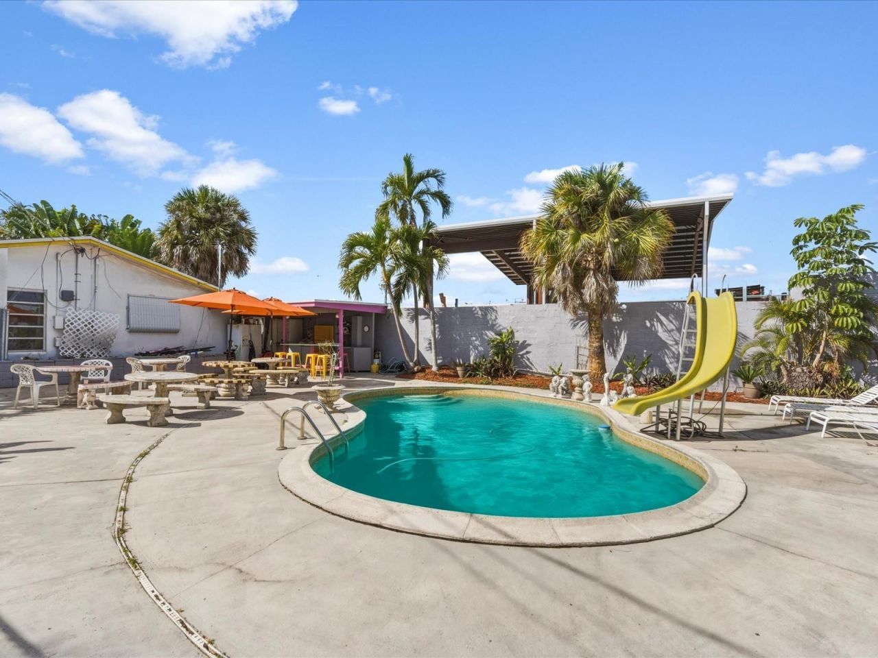 560-564 NE 34th Street, Oakland Park, FL 33334 Photo